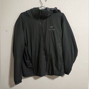 Arc’Teryx Lightweight Jacket